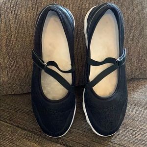 3/$42 Propet Walking shoes